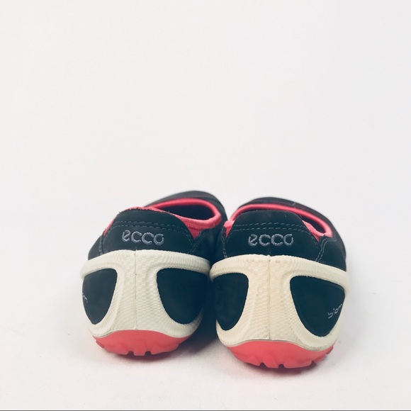 Ecco Biom Slip On Shoes - Picture 4 of 9